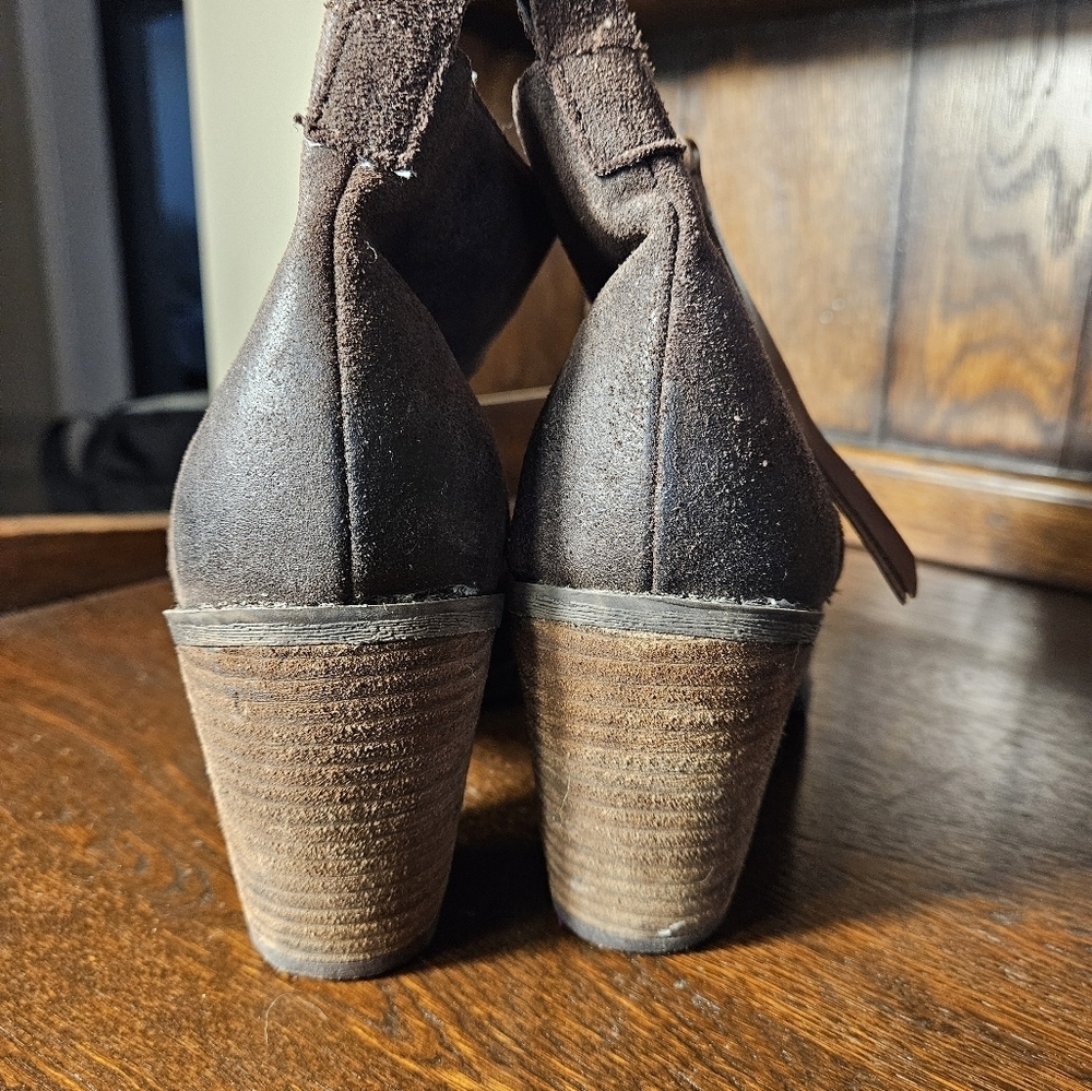 DV Dolce Vita Women's size 8.5 brown leather blocked Heel zip up ankle bootie. - Picture 5 of 13